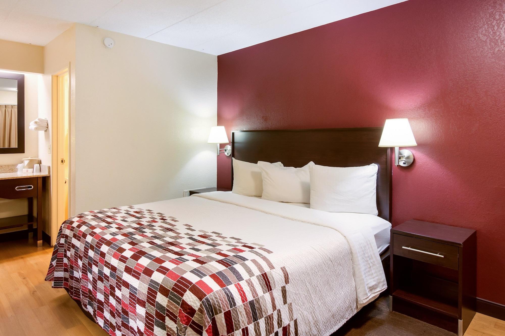Motel Red Roof Grand Rapids Airport