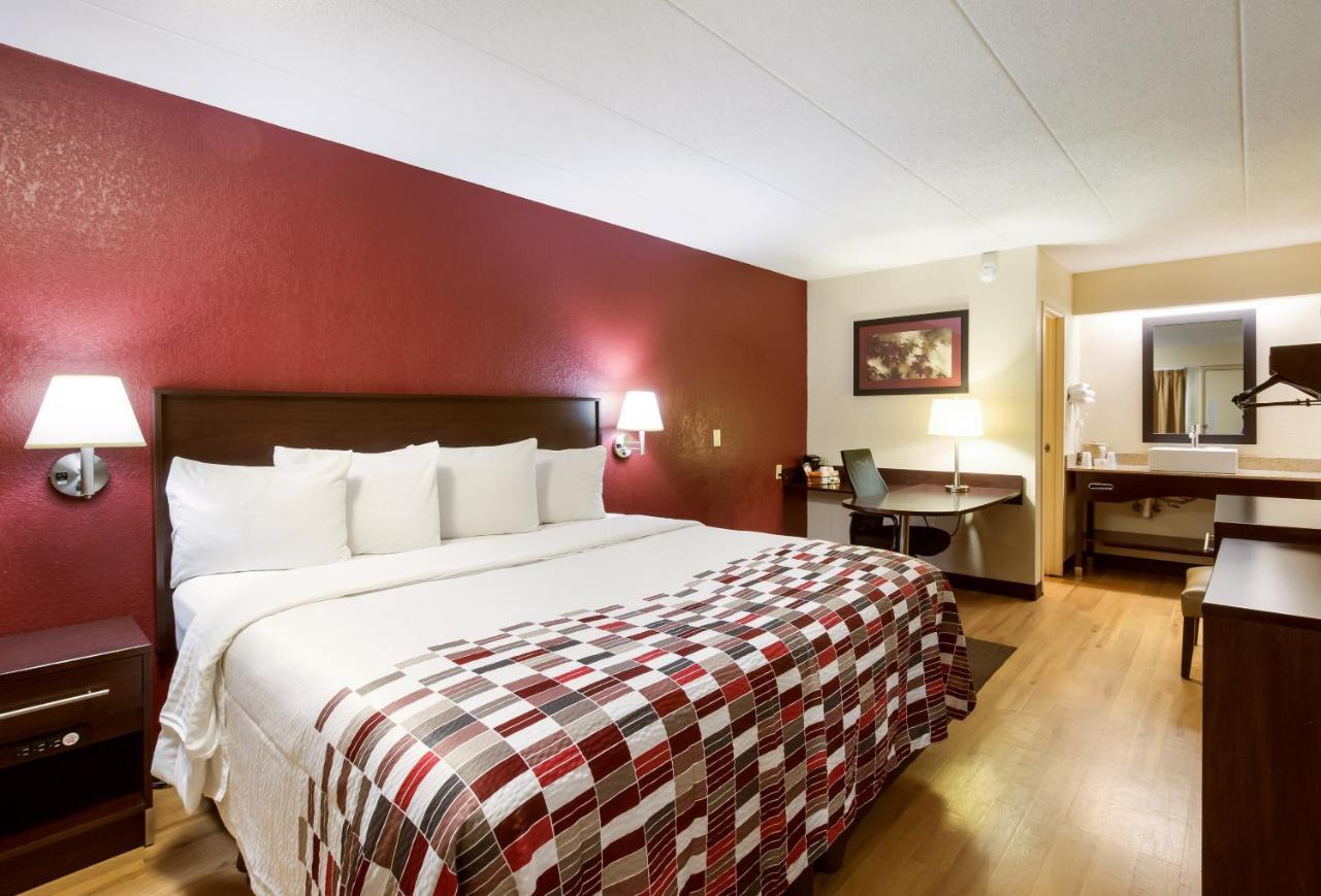 Motel Red Roof Grand Rapids Airport 2*